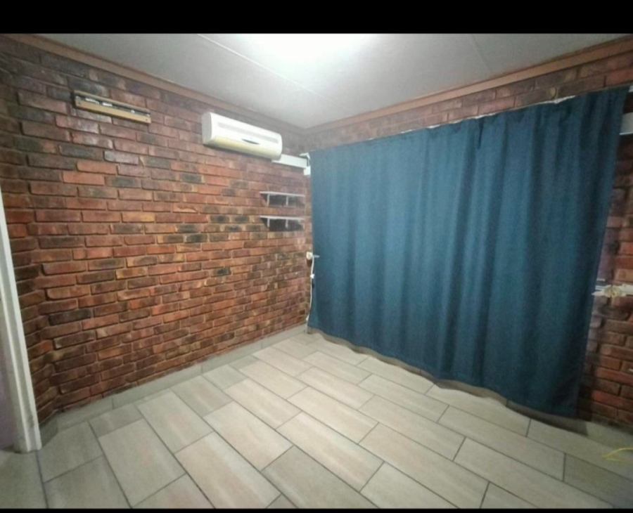 To Let 2 Bedroom Property for Rent in Uitsig Free State
